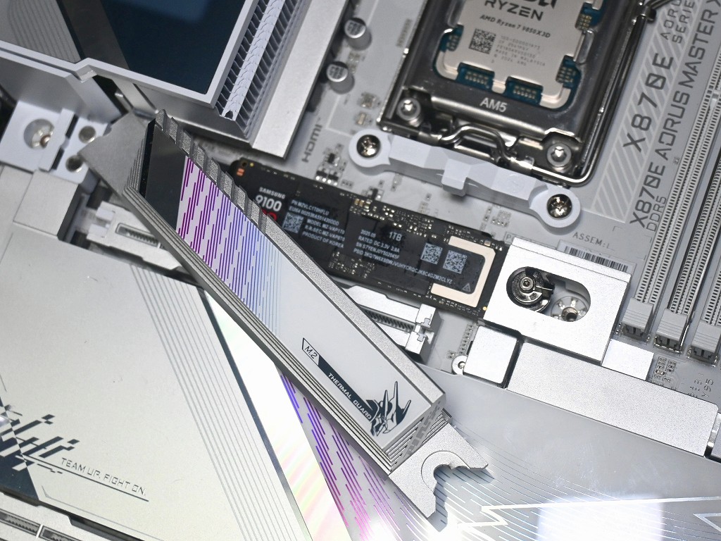 X870E_AORUS_MASTER_X3D_ICE_review_45