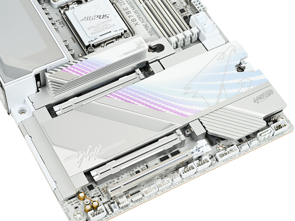 x870e_aorus_master_x3d_ice_025