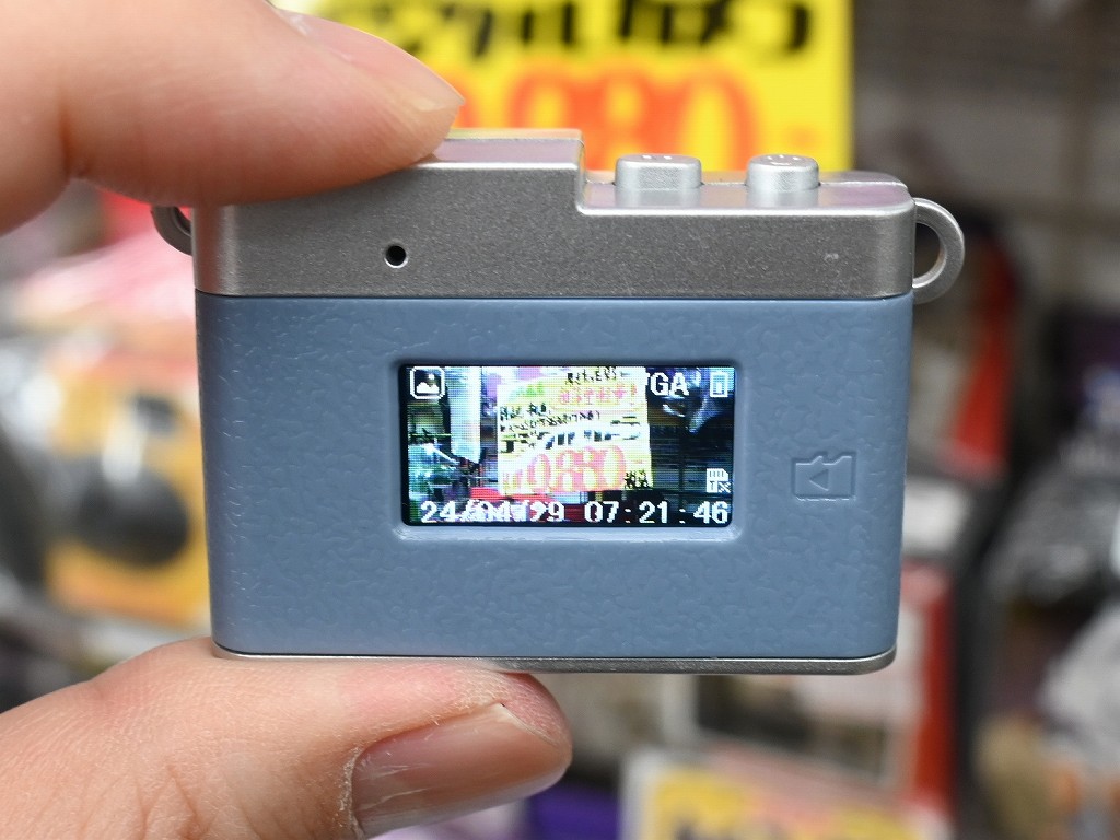 vogue_mini_camera_04